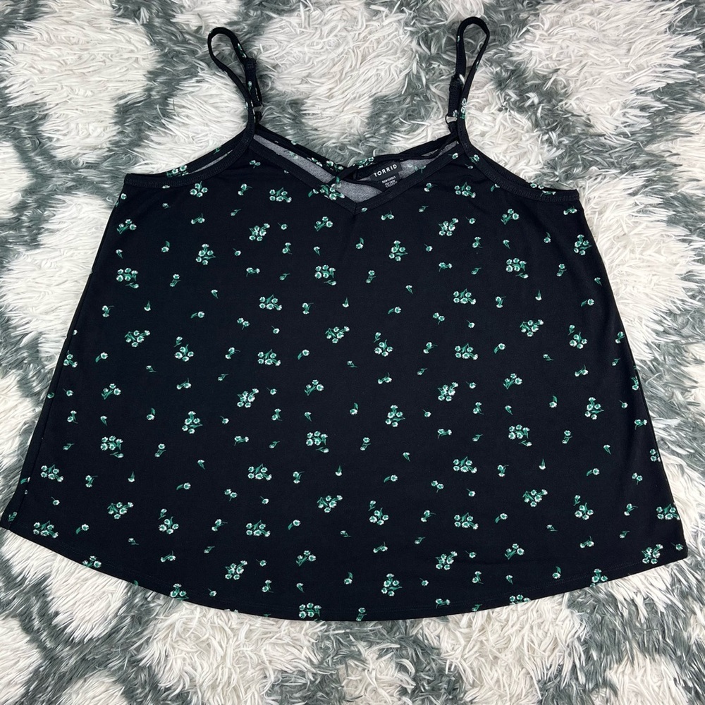 Torrid Women's Black Floral Blouse Size 0